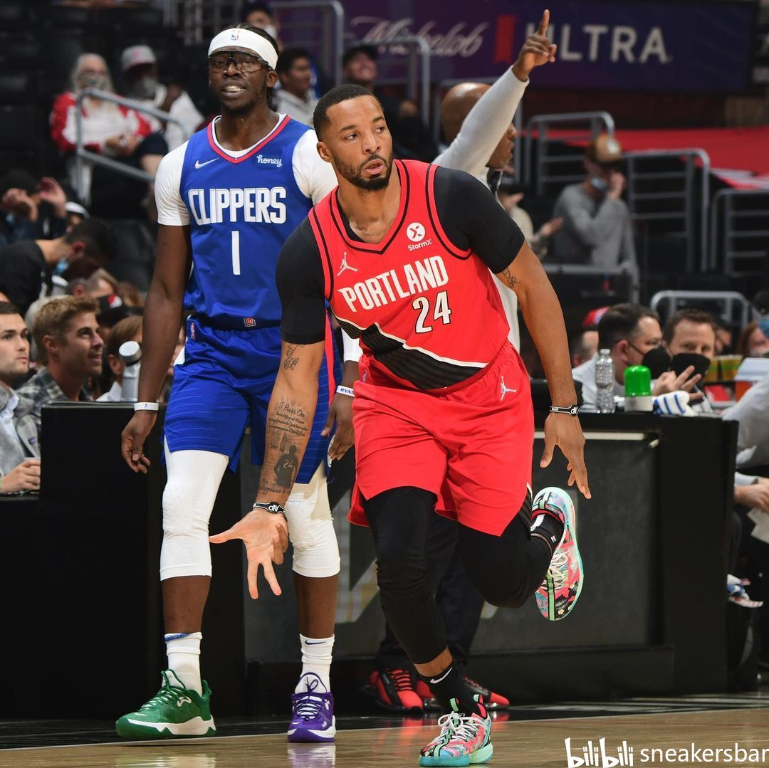 再次展示了 再次展示了