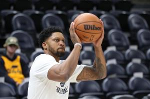 的对战中 的对战中