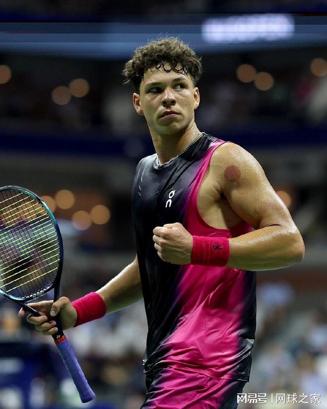 花板的差距 花板的差距