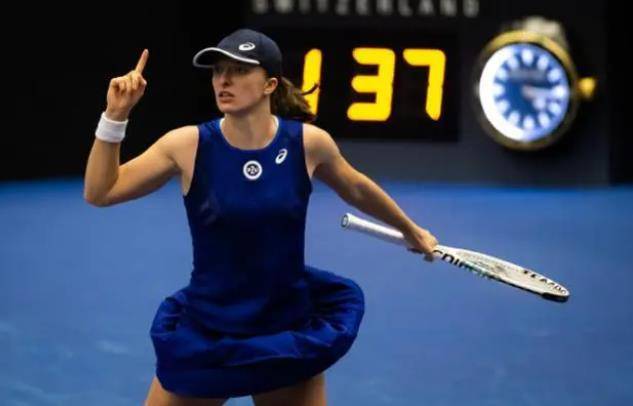 禁区弧顶的 禁区弧顶的